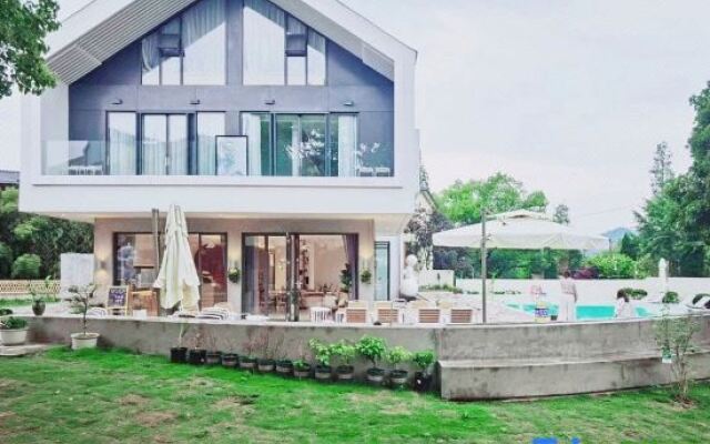 Mogan Mountain Akita Cuckoo Fairytale World B&B