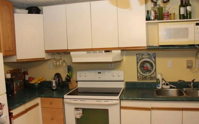 Ravensong Guest House