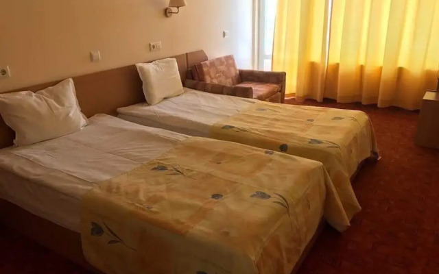 Vezhen Hotel