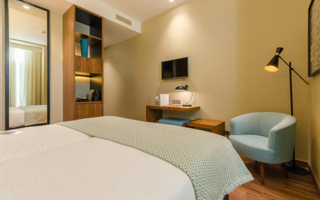 voco Gold Coast by IHG