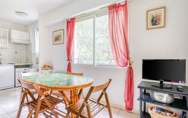 Tranquil Holiday Home in Mougins With Swimming Pool