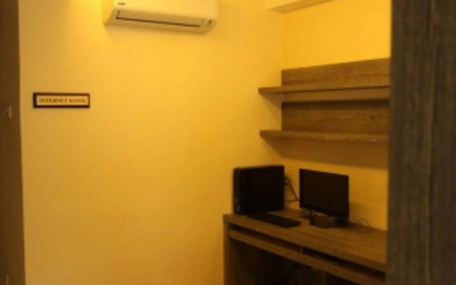 OYO 124 Hotel Seniman Sentul (Sanitized Stay)