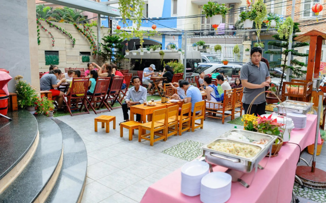 Minh Nhan Hotel