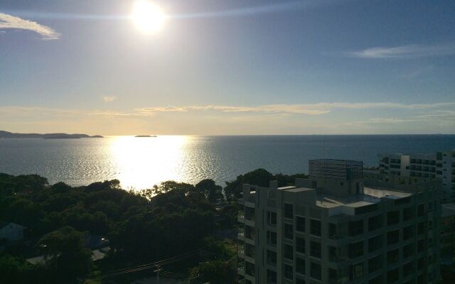 Cosy Beach View Condominium