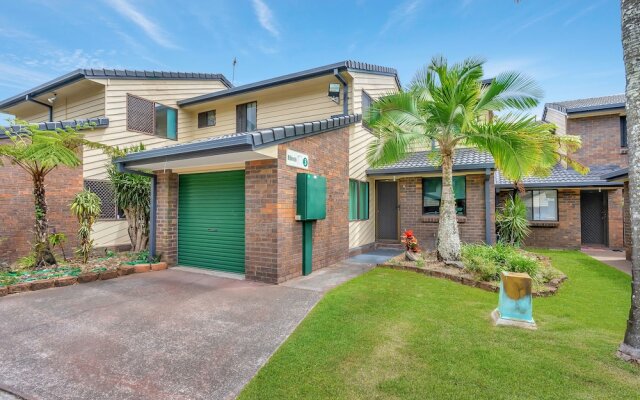 Fountain View Villa - We Accommodate