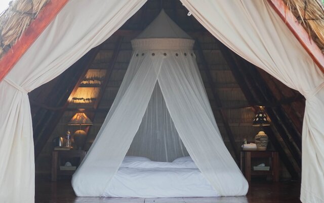 Costa Beach Resort & Club