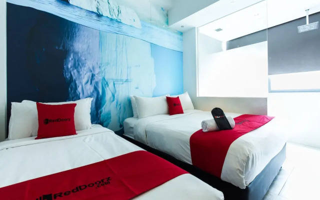 RedDoorz Plus @Little India