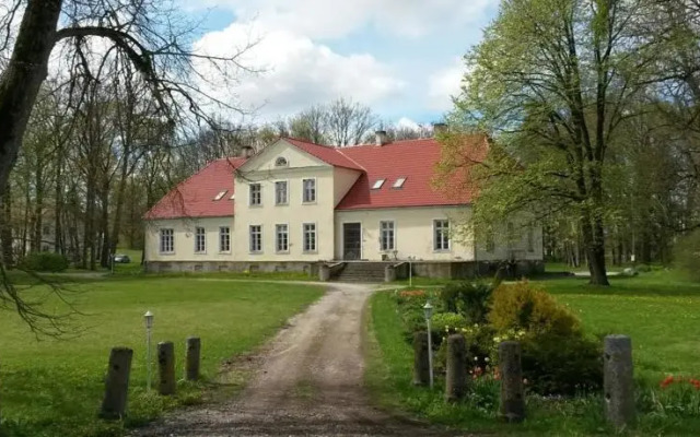 Oidremaa Manor Homestay