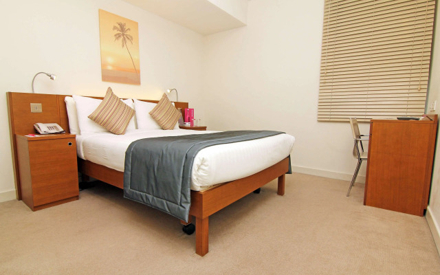 The Memoir Club (formerly Ambassadors Bloomsbury)