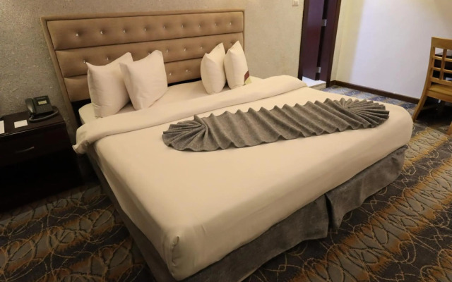Larsa Hotel