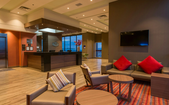 Hampton by Hilton Bogota Airport