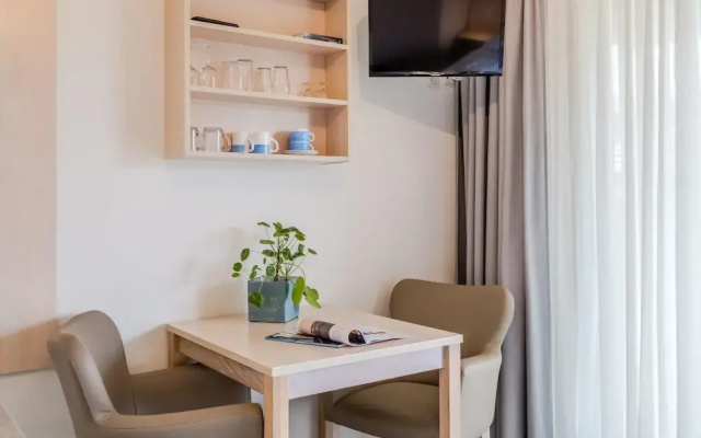 Apartment in De Koog With Free Parking