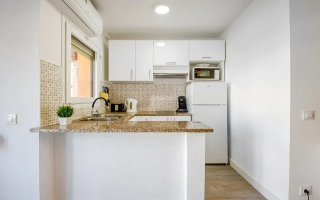 Charming Apartment Near Beach