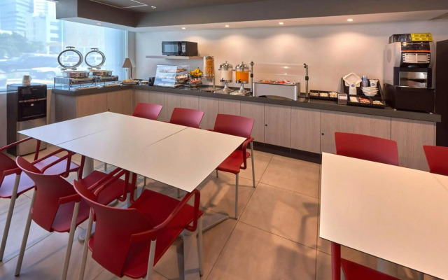 City Express Junior by Marriott Toluca Zona Industrial