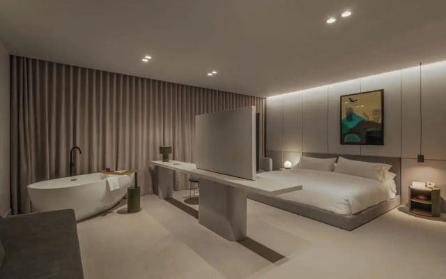 Wake BioHotel