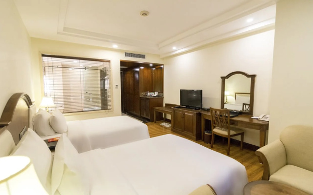 Sai Gon Ha Long Hotel