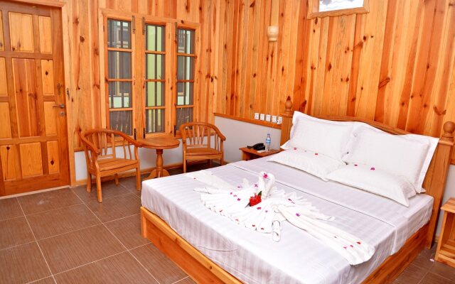 Golden Guest Hotel