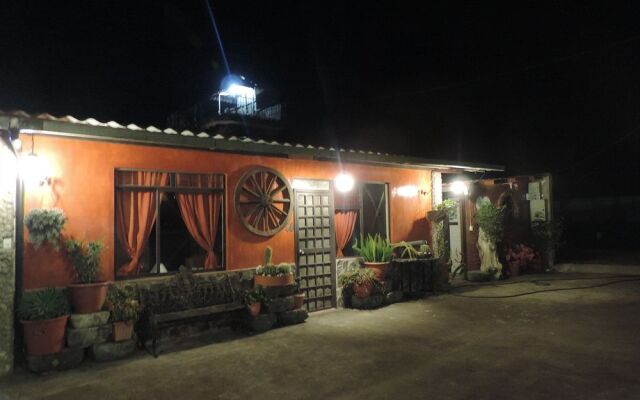 Hosteria Jardines de Chamana