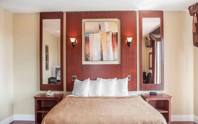 Quality Hotel Fallsview Cascade