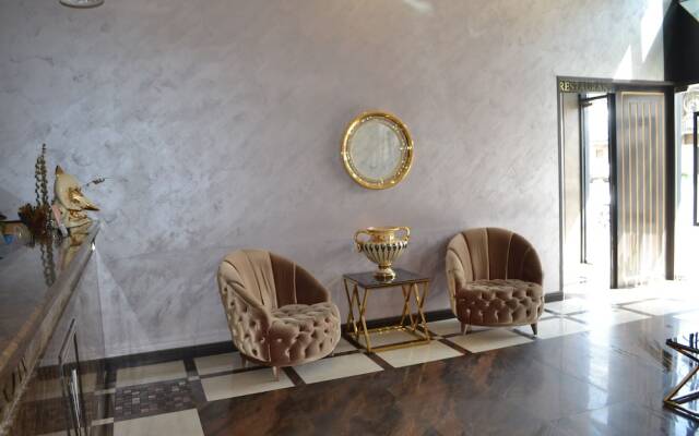 V hotel & tours