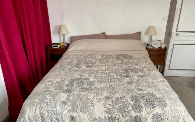 Hyper centre - Cathedrale - charmant F3 - 80 m2.