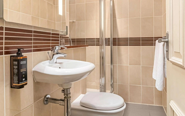 Mercure White Hart Hotel Salisbury and Apartments