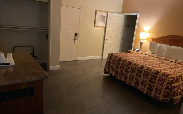 Grand Inn