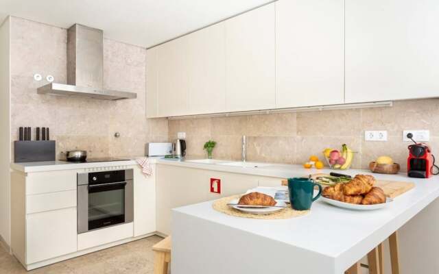 Modern Terrace Apartment Rentexperience