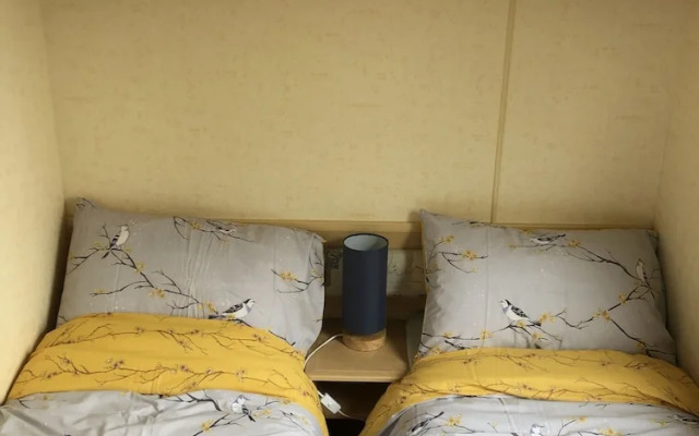 Captivating 2-bed Static Caravan in Holyhead