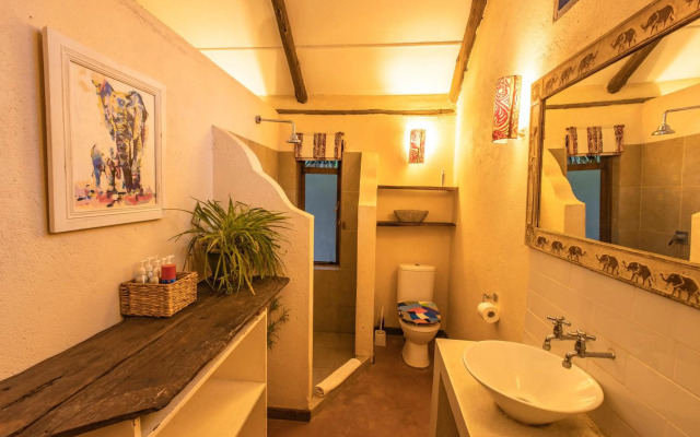 Ol Losowan House, Karen