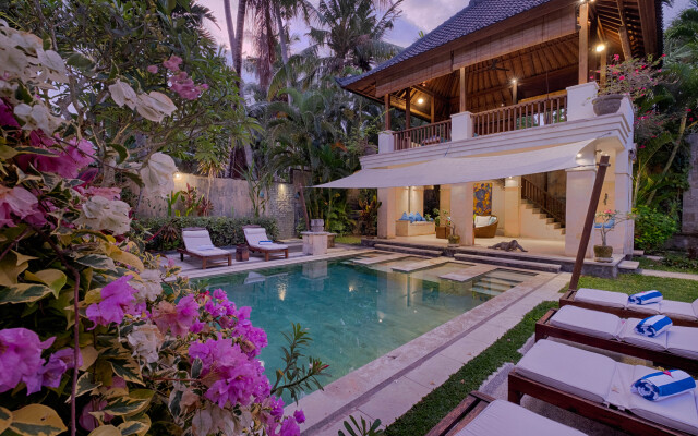 Kutus Kutus Saba Beach Villa