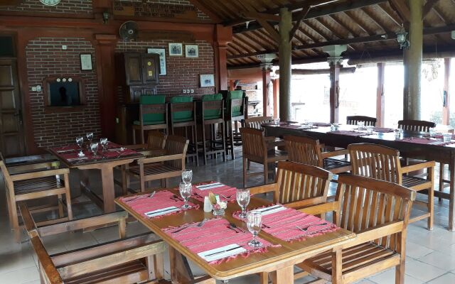 Bagus Beach Resort Lovina