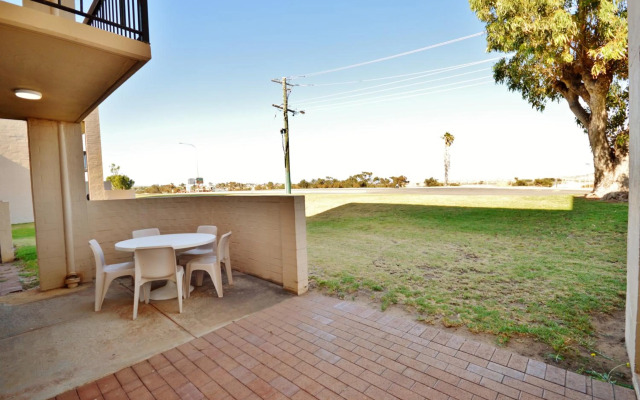 Riverview Holiday Apartment 14 - Kalbarri WA