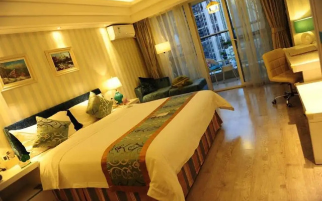 Chengdu Charm City Hotel