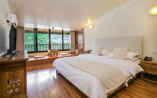 Yangshuo Riverview Hotel