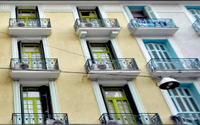 Zeus Hostel