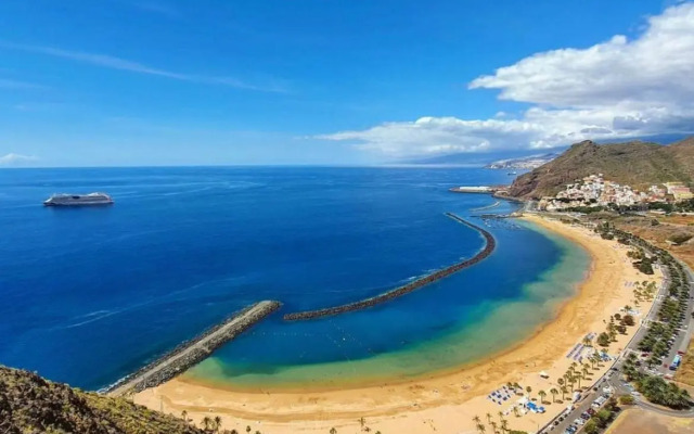 Oasis Penthouse in Santa Cruz by Edén Rentals