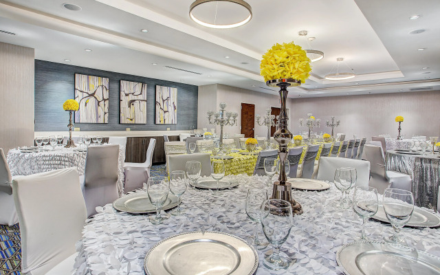 Holiday Inn Express & Suites Covington by IHG