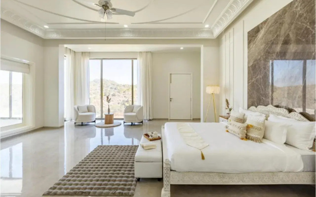 ELIVAAS Prive Kvanya Mansion with Pool