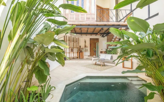 Elegant 1-br Villa With Pool, 800m to Echo Beach