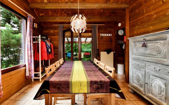 Cosy chalet in Barvaux with fenced garden