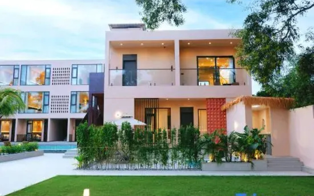 Shanqiu Villa Residence (Wanning Shimei Bay Island Tourist Road)
