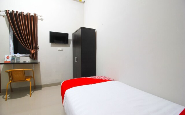 Fajar Residence by OYO Rooms