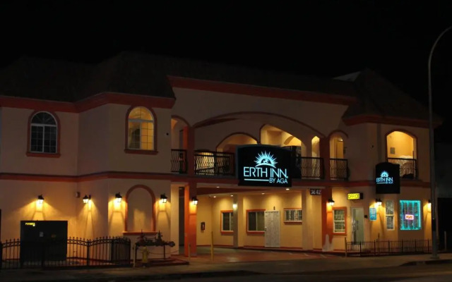 ERTH INN by AGA, Maywood