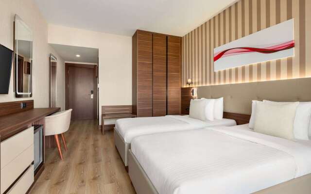 Ramada By Wyndham Cesme
