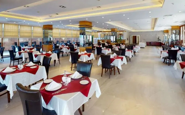 Double Royal Hotel