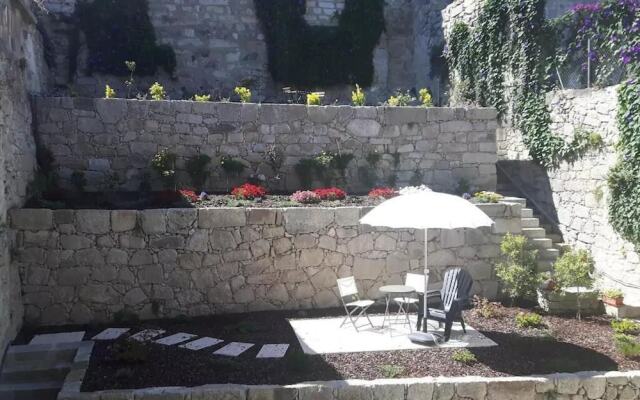 Oporto Invite Flores