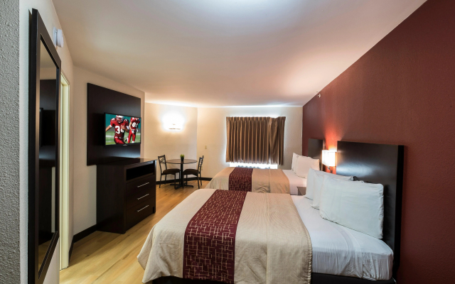 Red Roof Inn PLUS+ Houston - Energy Corridor