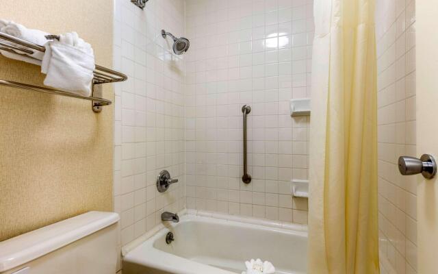 Quality Inn Exit 4