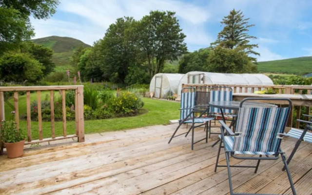 3-bed House in Clonmany With Panoramic Hillside Se
